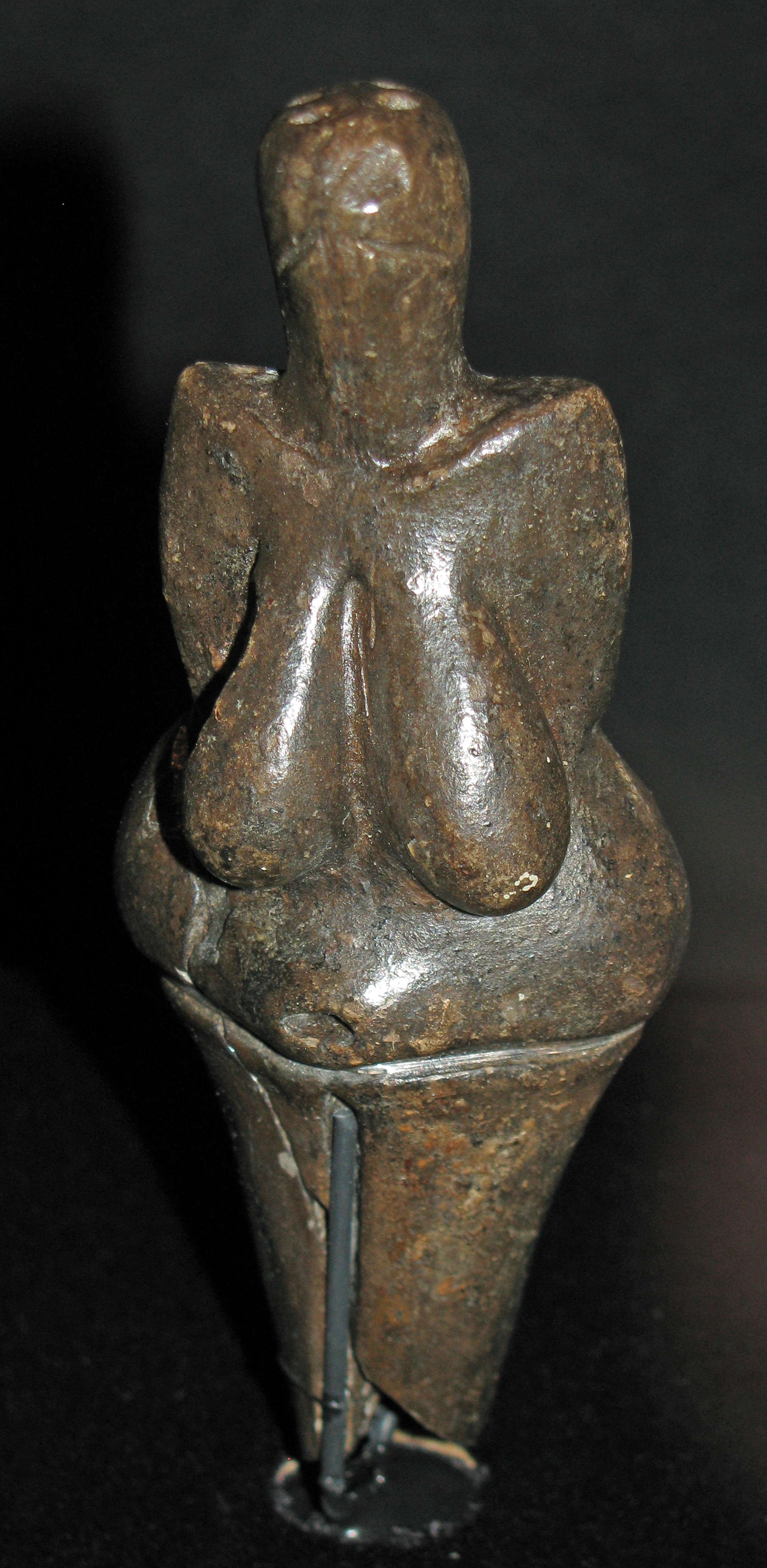 Venus of Dolni Vestonice